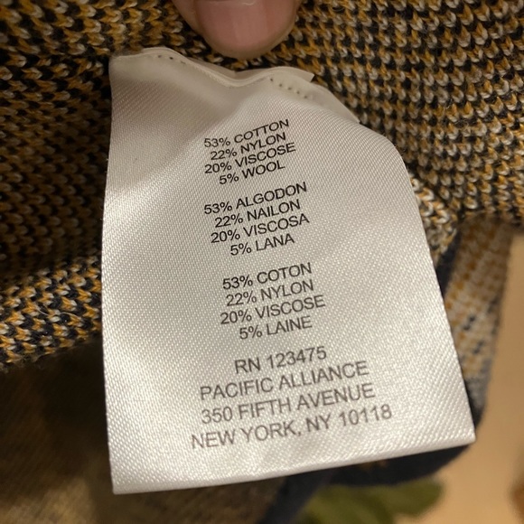 Gorgeous Plaid Jones New York Poncho - Picture 7 of 7